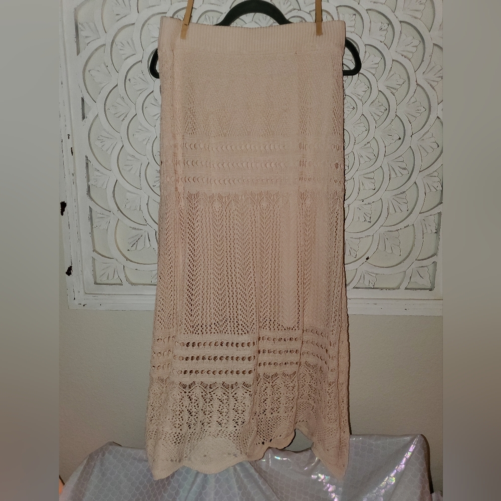 NWOT Crochet Knit Skirt in Off White Beige Smaller XL